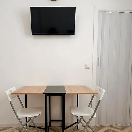 شقة Le Petit Chevron - Mini Avec Terrasse Aux Portes De Paris